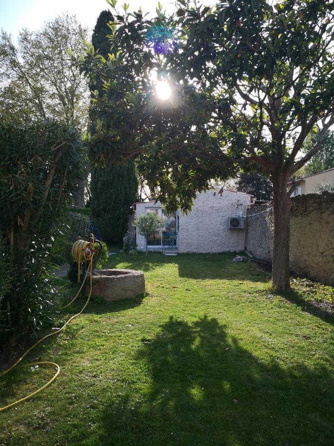 La Petite Maison De Lingling Mornas Exterior foto