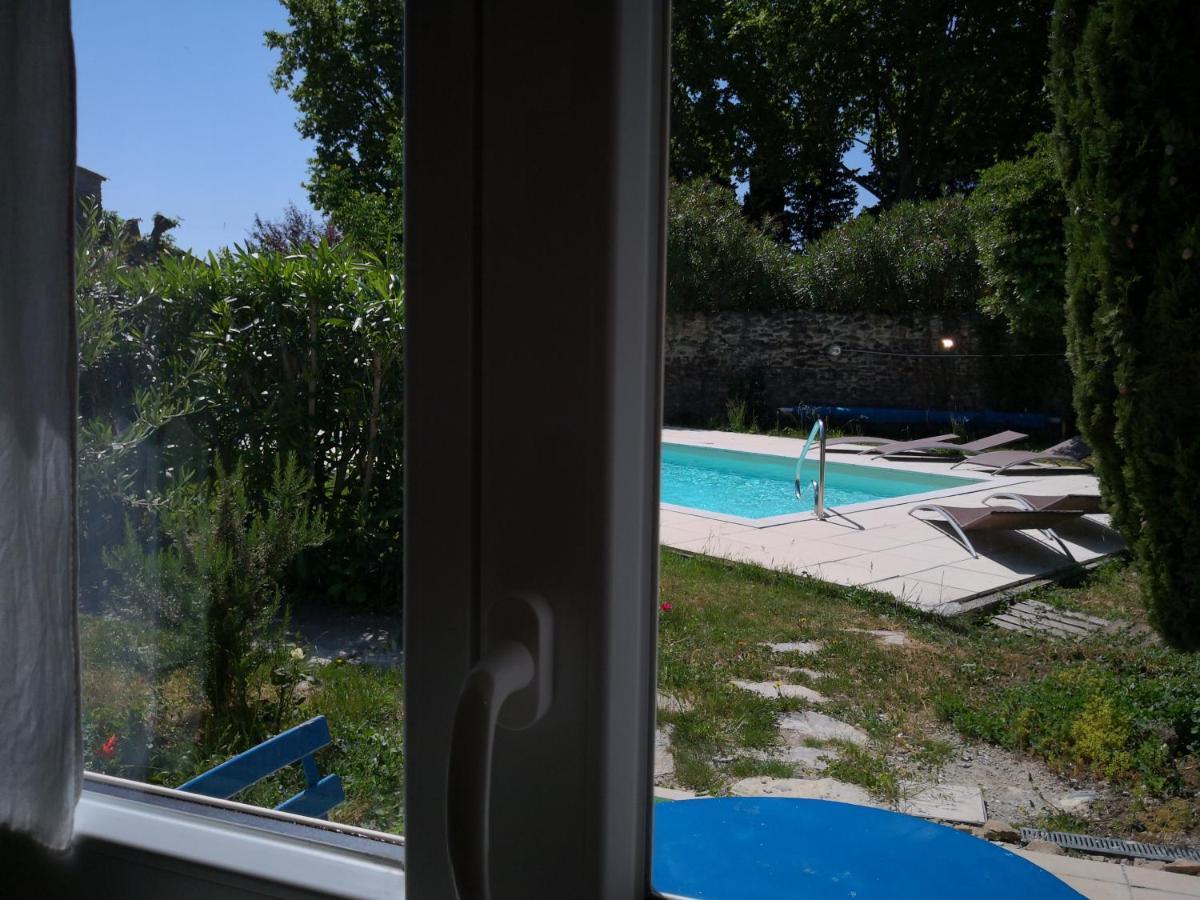 La Petite Maison De Lingling Mornas Exterior foto